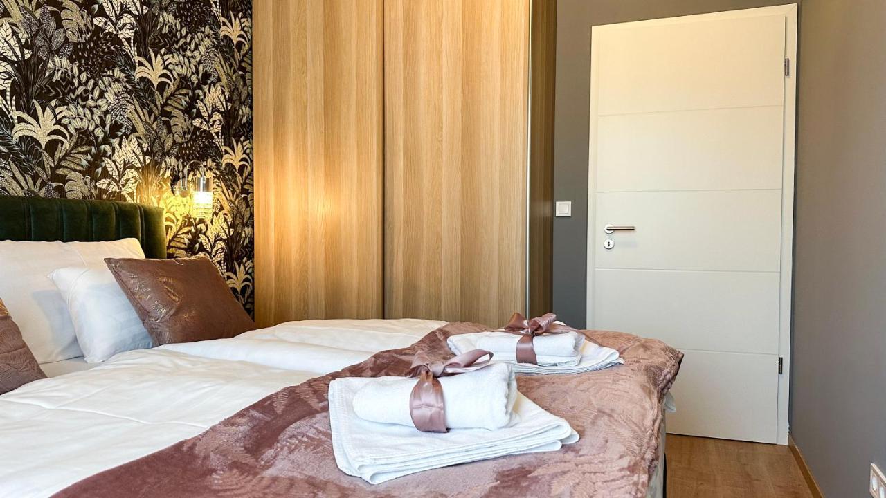 Linden Apartman 107 Glamour (Adults Only) Mosonmagyaróvár Exteriör bild