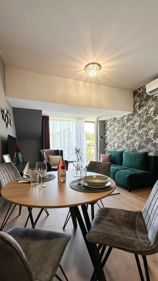 Linden Apartman 107 Glamour (Adults Only) Mosonmagyaróvár Exteriör bild