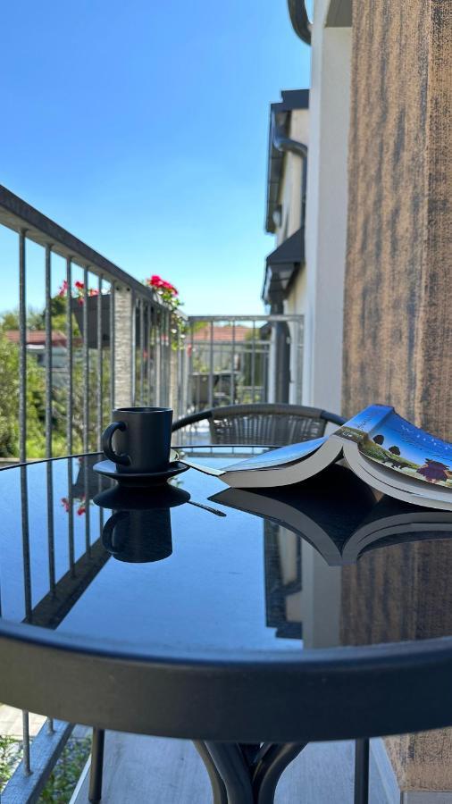 Linden Apartman 107 Glamour (Adults Only) Mosonmagyaróvár Exteriör bild